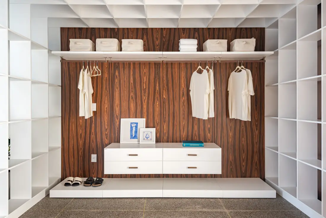 Open Closet Vetor — marcenaria planejada Vetor